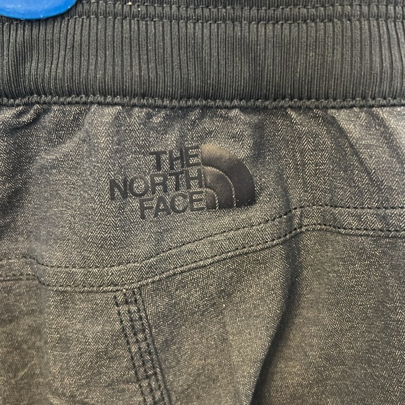 The North Face Women’s Pants Size Medium - Picture 4 of 5